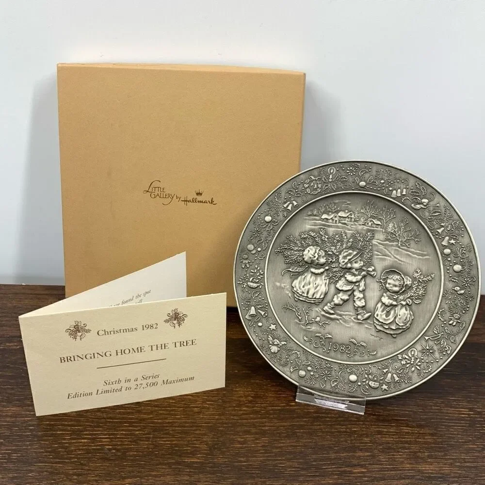 Vintage Little Gallery By Hallmark Mary Hamilton Christmas Pewter Plate Gray OS